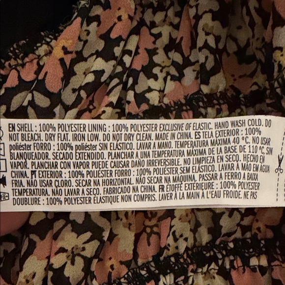 Forever 21 Plus Size Floral Puff Sleeve Top - Picture 7 of 7